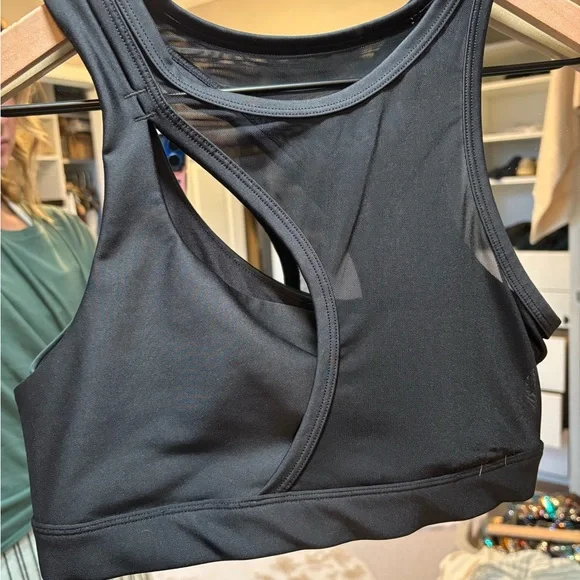 ALO Yoga Jet Black Sports Bra - Picture 3 of 7